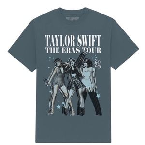 Taylor Swift 1989 Eras Tour Tshirt YM EUC